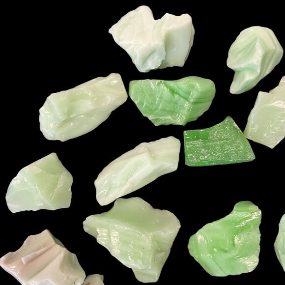 Art Glass Cullet Glowing Manganese Uranium Glass Bulk Assortment 2.5LBS #5GA1 - Picture 7 of 9